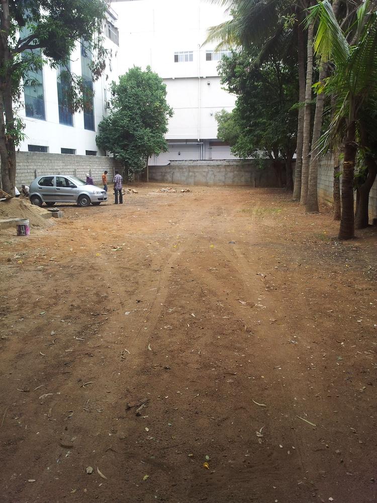 Hotel Ambient Turret Bangalore Luaran gambar