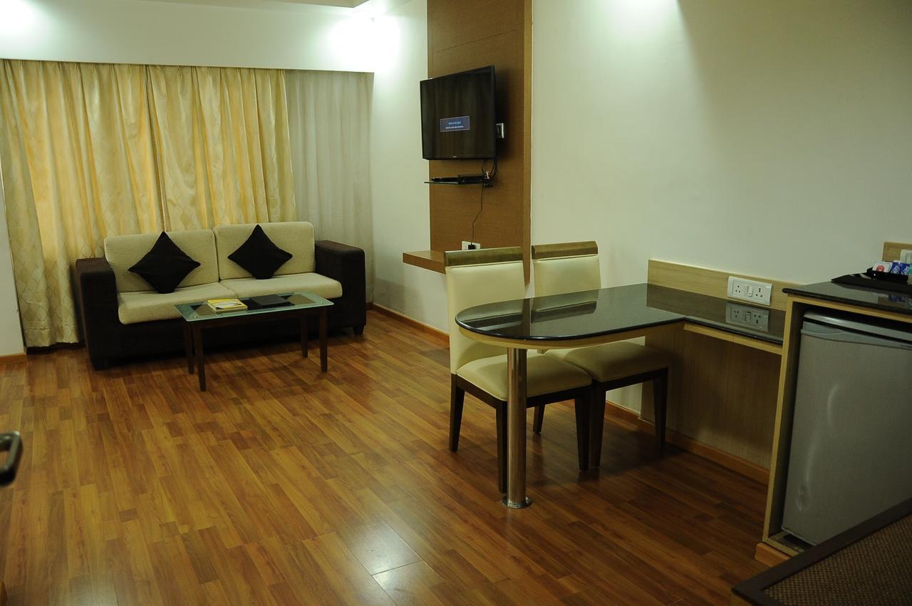 Hotel Ambient Turret Bangalore Luaran gambar