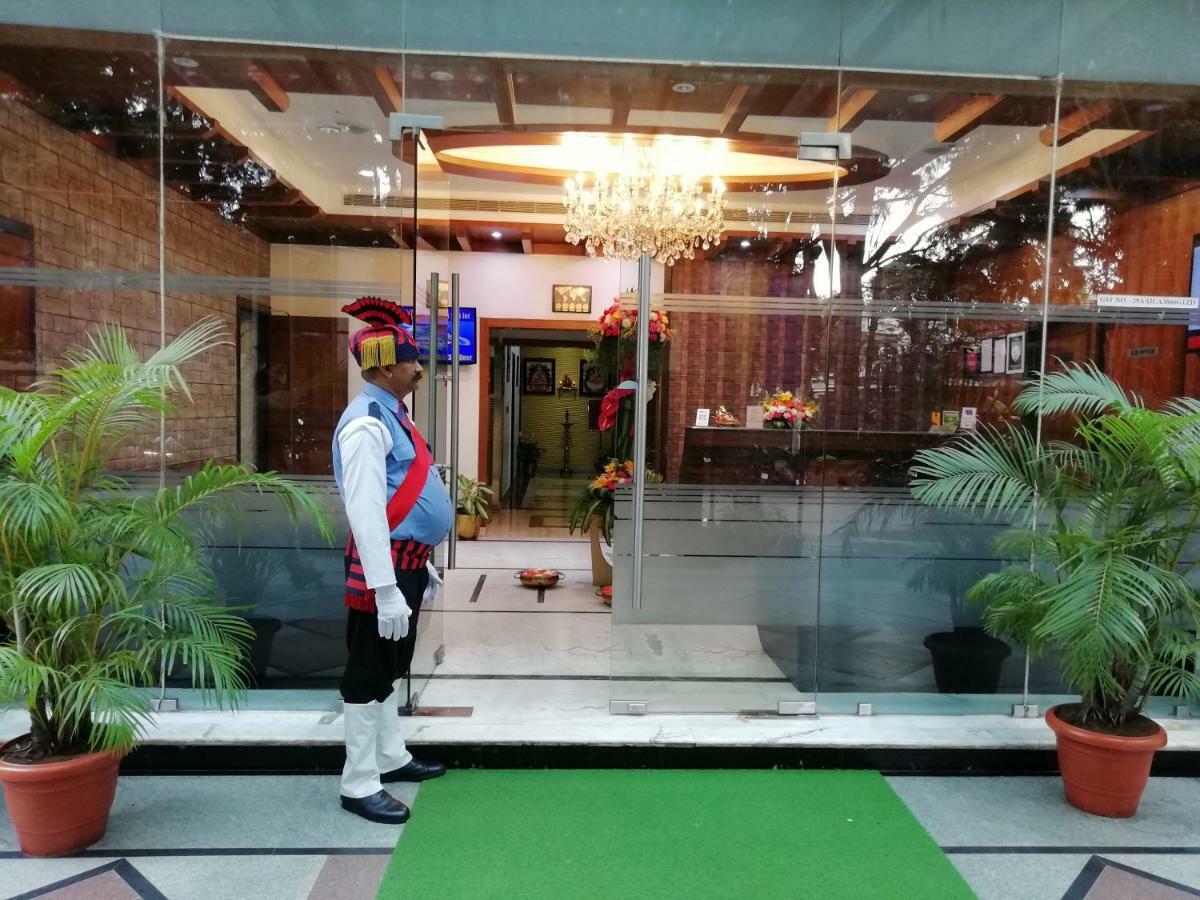 Hotel Ambient Turret Bangalore Luaran gambar
